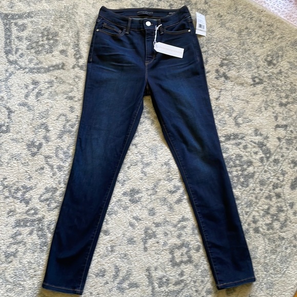 NWT Woman’s Sanctuary High Rise Skinny Ankle Jeans - Picture 2 of 8